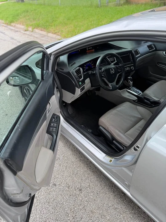 2014 Honda Civic 9th Gen - Image 5 of 12