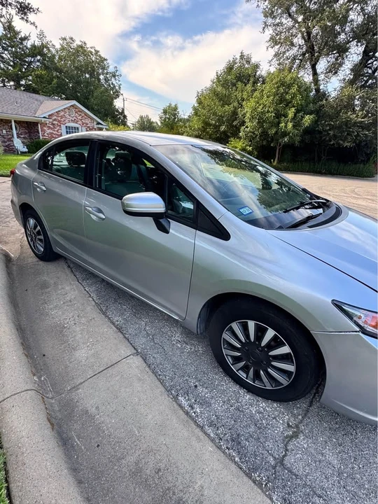 2014 Honda Civic 9th Gen - Image 4 of 11