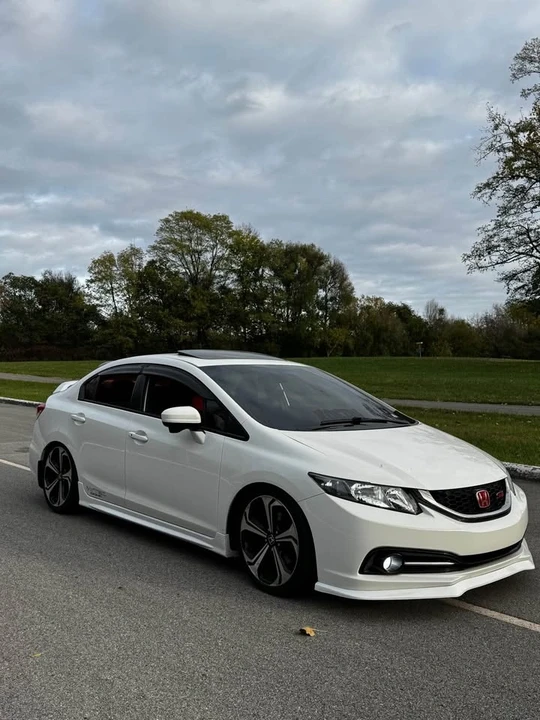 2014 Honda Civic Si 9th Gen - Image 2 of 11