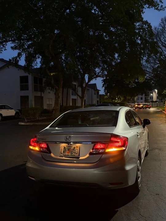 2014 Honda Civic 9th Gen - Image 3 of 7