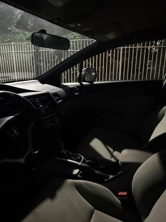2014 Honda Civic 9th Gen - Image 5 of 7