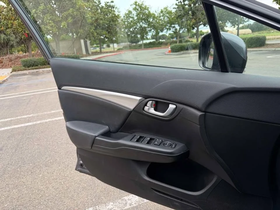 2014 Honda Civic 9th Gen - Image 13 of 20