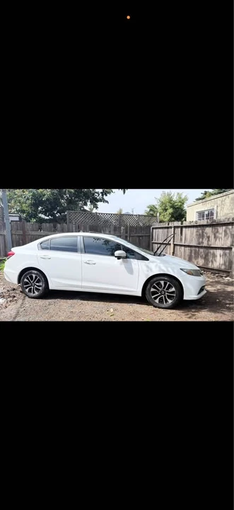 2014 Honda Civic 9th Gen - Image 2 of 10