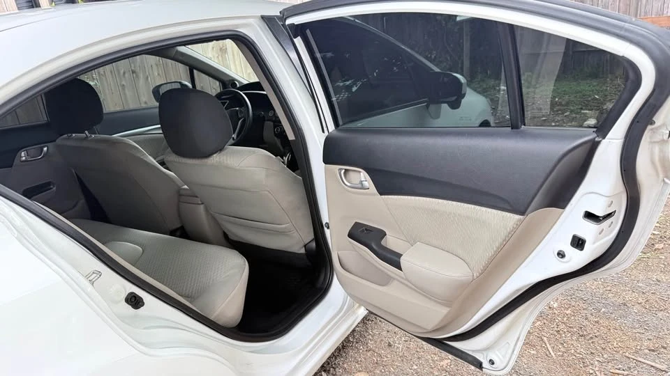 2014 Honda Civic 9th Gen - Image 6 of 10