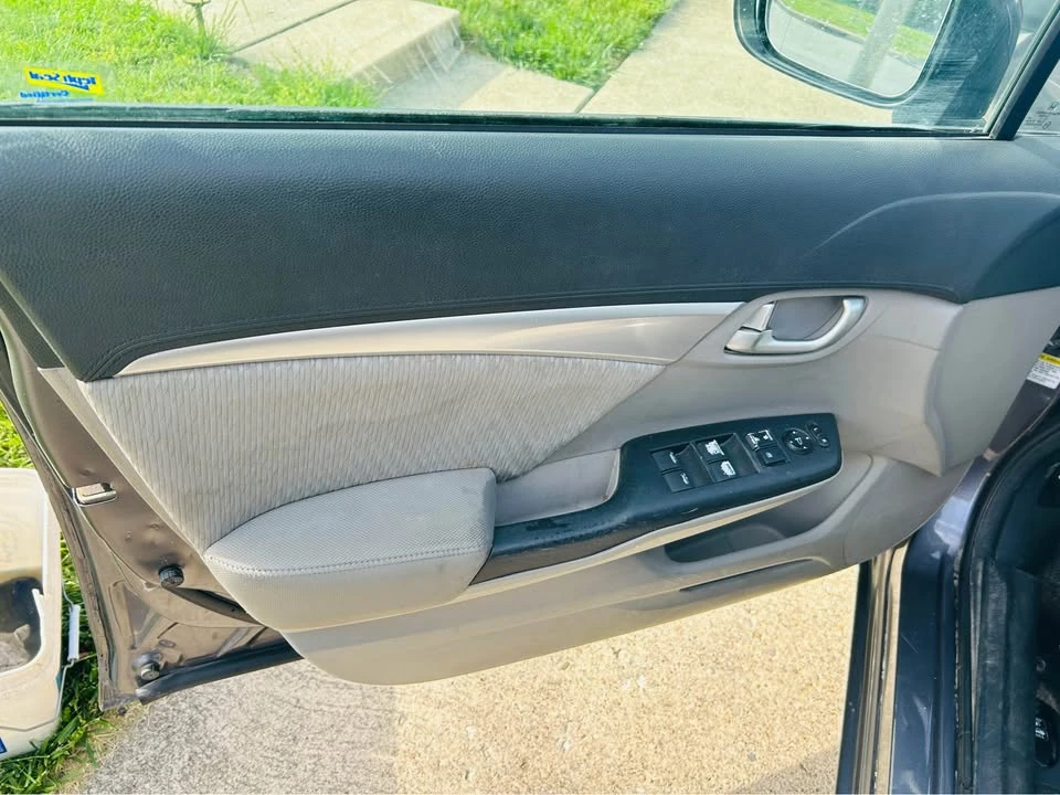 2014 Honda Civic 9th Gen - Image 2 of 9