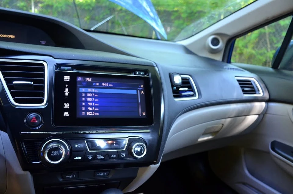 2014 Honda Civic 9th Gen - Image 10 of 14