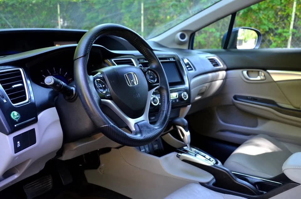 2014 Honda Civic 9th Gen - Image 9 of 14