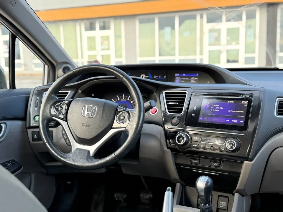 2014 Honda Civic 9th Gen - Image 9 of 12