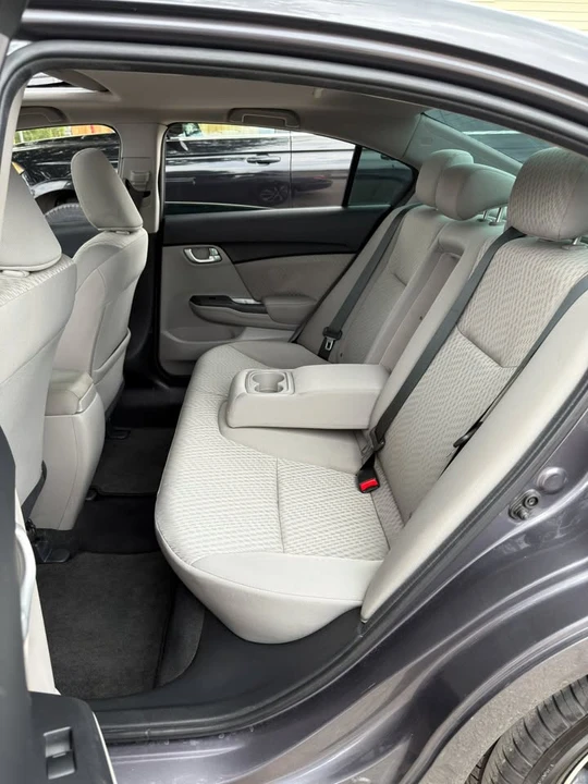2014 Honda Civic 9th Gen - Image 14 of 18