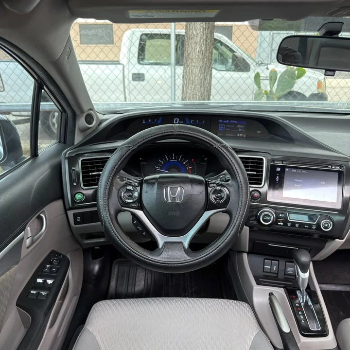 2014 Honda Civic 9th Gen - Image 8 of 18