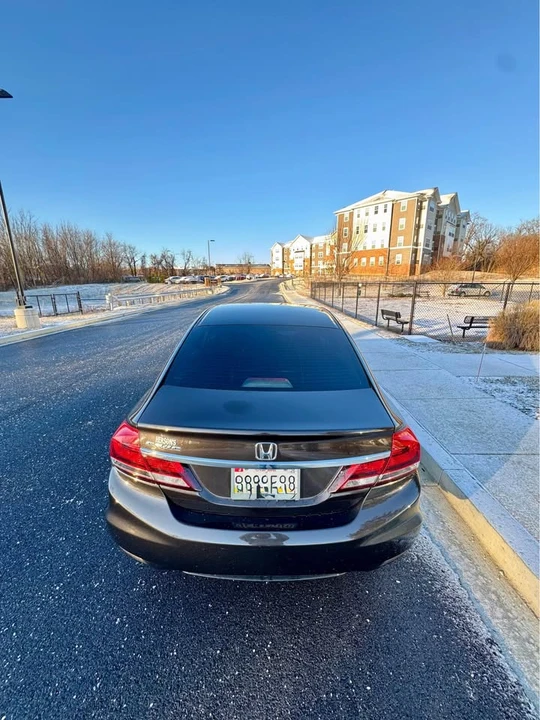 2014 Honda Civic 9th Gen - Image 4 of 10