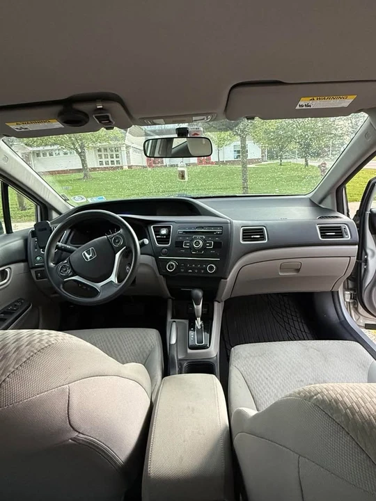 2014 Honda Civic 9th Gen - Image 6 of 12