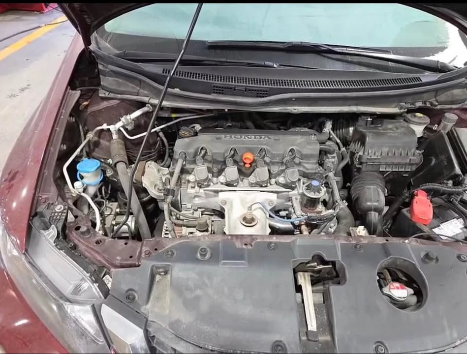 2014 Honda Civic 9th Gen - Image 2 of 10