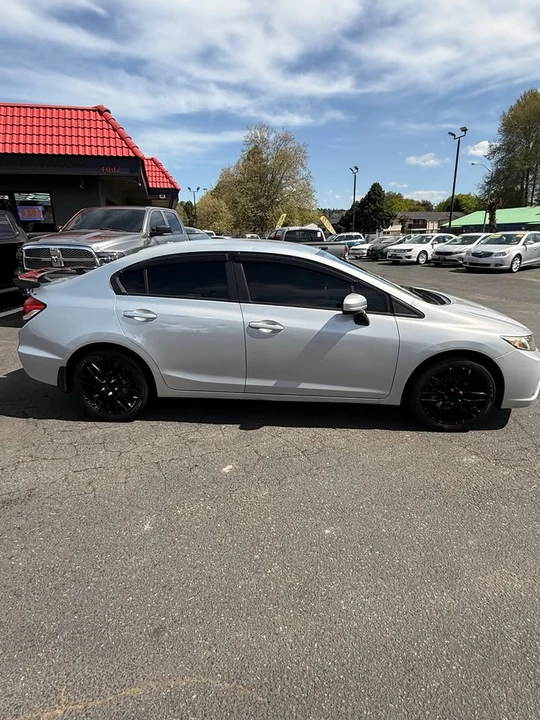 2014 Honda Civic 9th Gen - Image 3 of 20