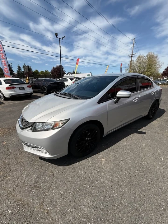 2014 Honda Civic 9th Gen - Image 8 of 20