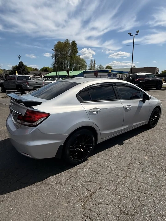 2014 Honda Civic 9th Gen - Image 3 of 19