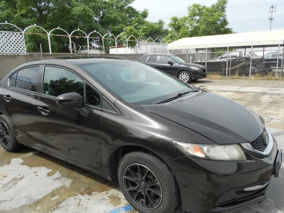 2014 Honda Civic 9th Gen - Image 2 of 17