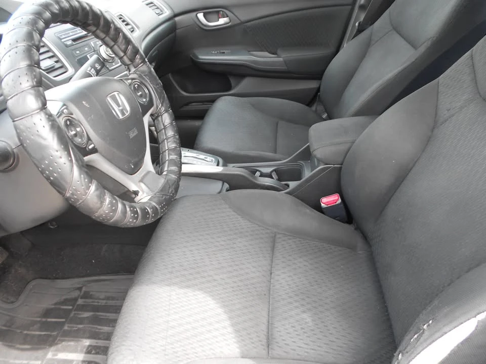 2014 Honda Civic 9th Gen - Image 10 of 17