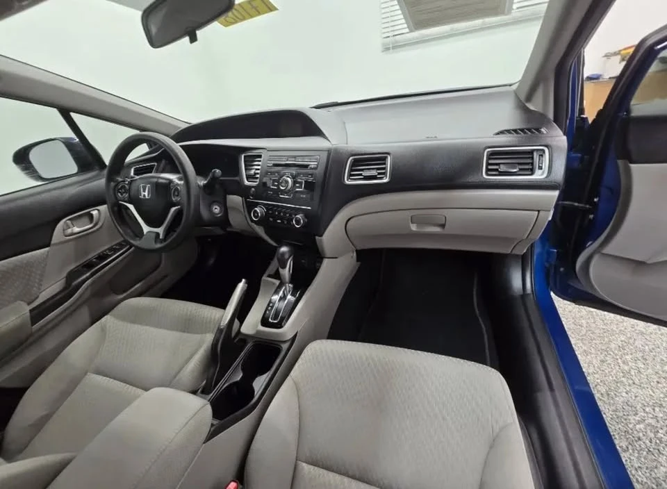 2014 Honda Civic 9th Gen - Image 14 of 20
