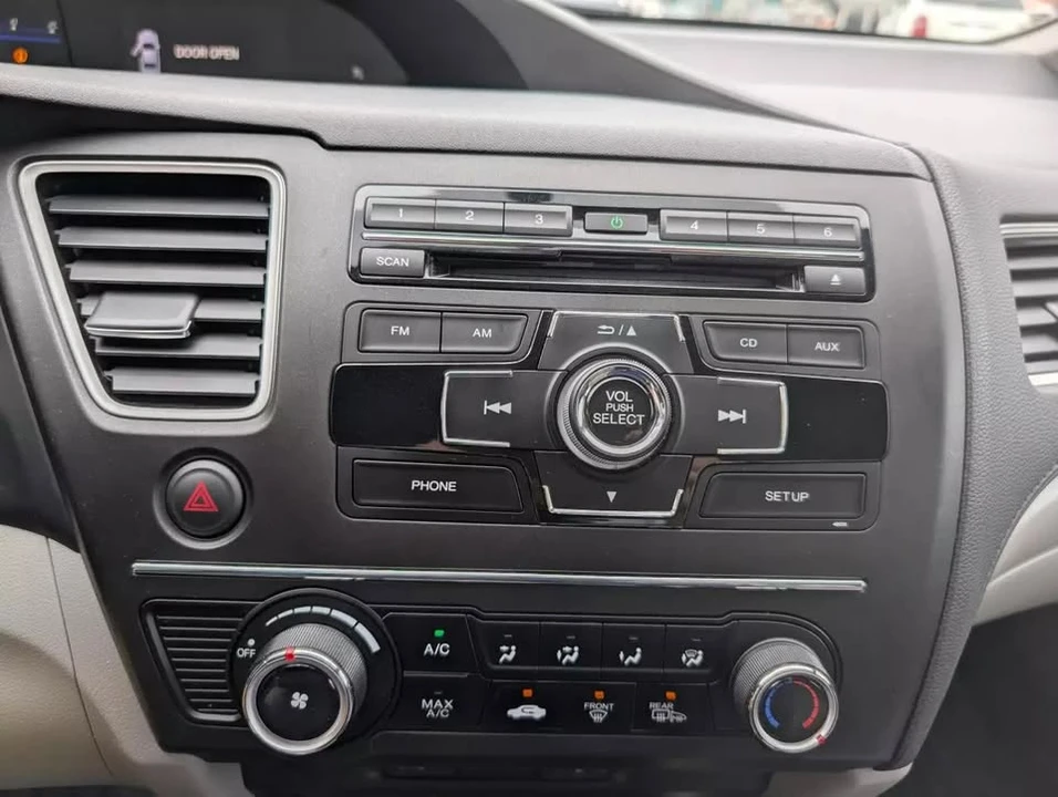 2014 Honda Civic 9th Gen - Image 15 of 18
