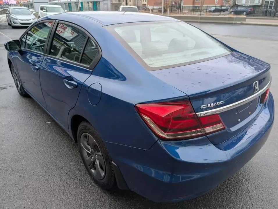 2014 Honda Civic 9th Gen - Image 5 of 18