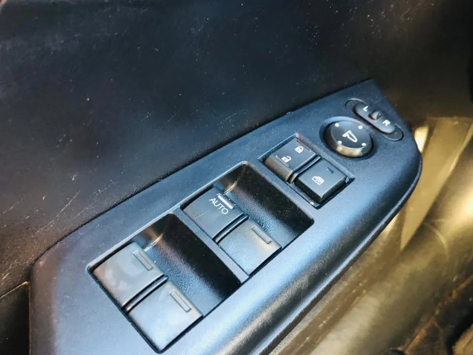 2014 Honda Civic 9th Gen - Image 16 of 20