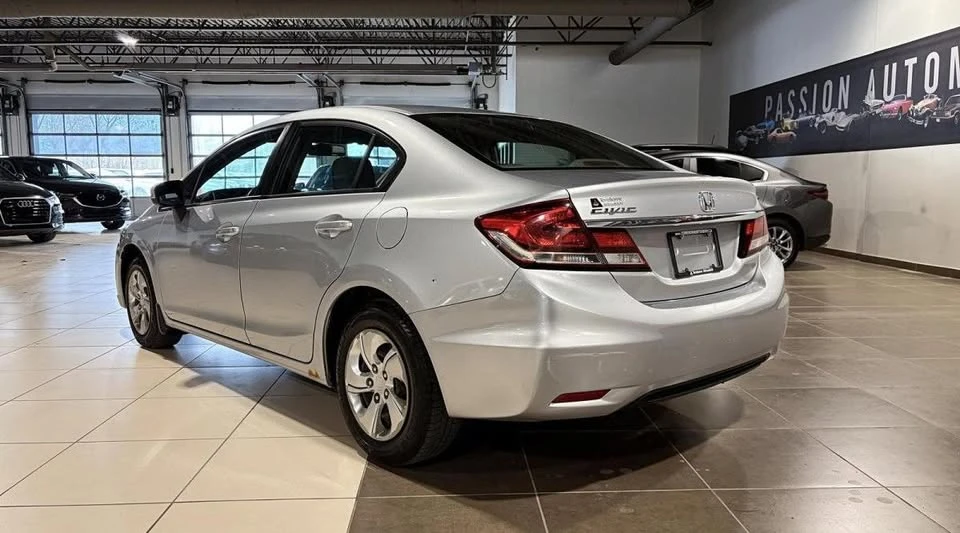 2014 Honda Civic 9th Gen - Image 5 of 20