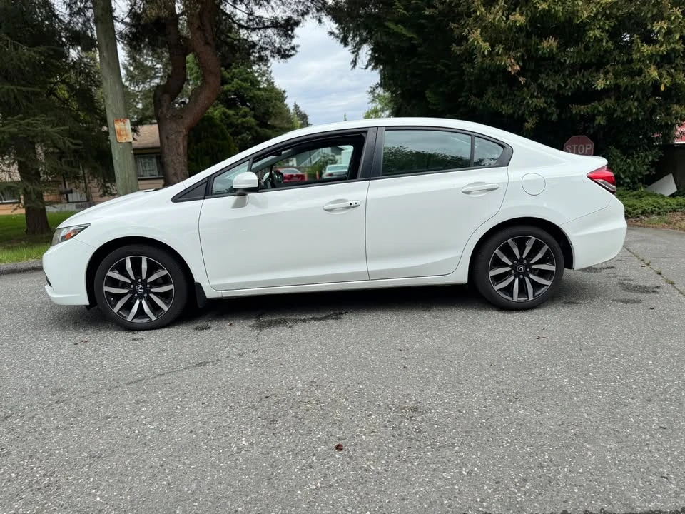 2014 Honda Civic 9th Gen - Image 3 of 18