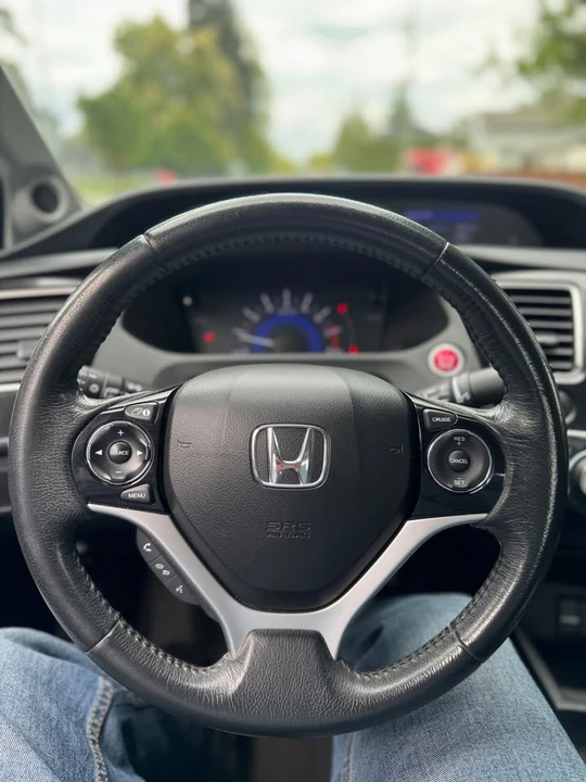 2014 Honda Civic 9th Gen - Image 9 of 18