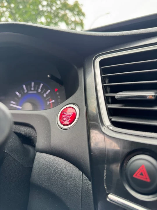 2014 Honda Civic 9th Gen - Image 14 of 17