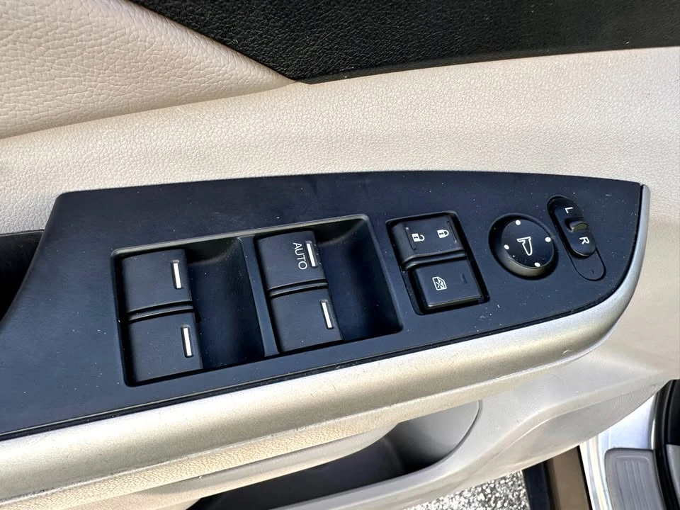 2014 Honda CR-V 4th Gen - Image 15 of 19