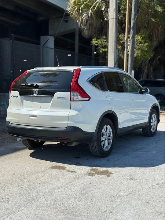 2014 Honda CR-V 4th Gen - Image 5 of 12