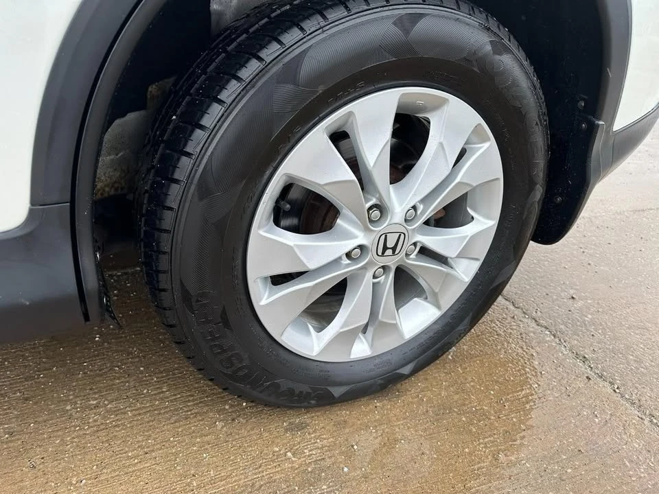 2014 Honda CR-V 4th Gen - Image 9 of 20