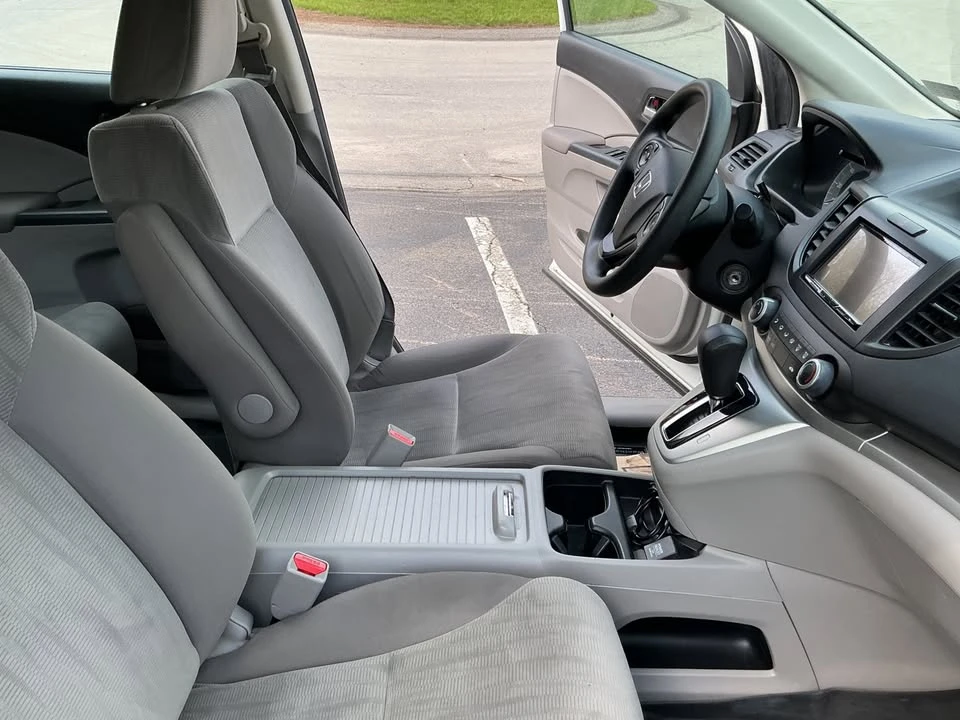2014 Honda CR-V 4th Gen - Image 9 of 17