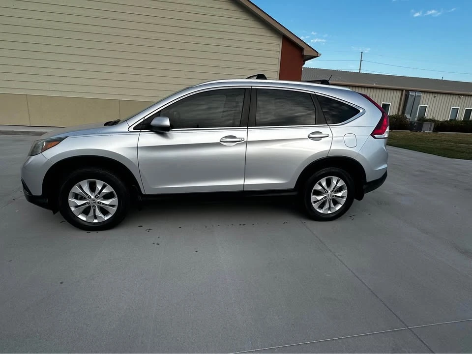 2014 Honda CR-V 4th Gen - Image 2 of 19