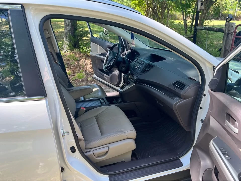 2014 Honda CR-V 4th Gen - Image 2 of 14