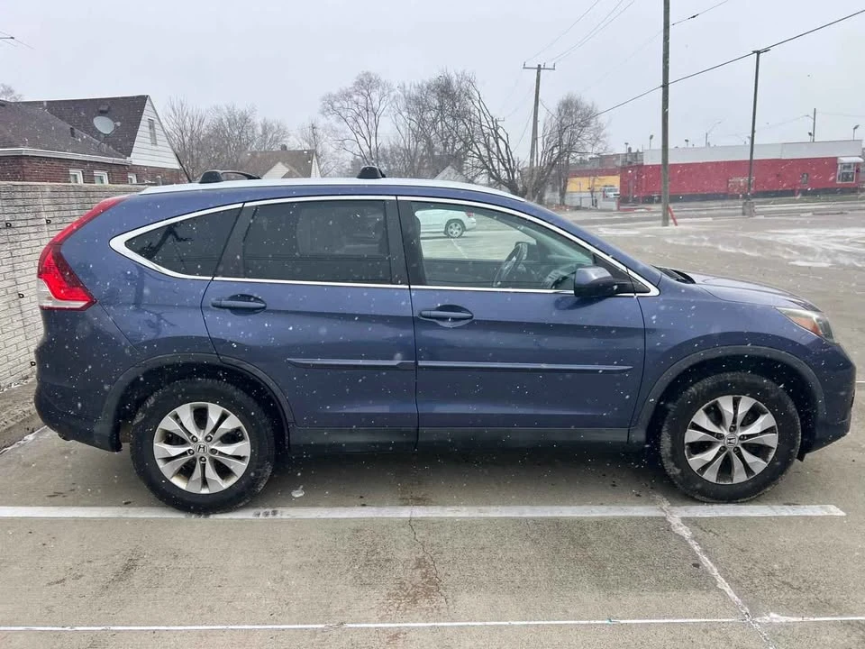 2014 Honda CR-V 4th Gen - Image 2 of 8