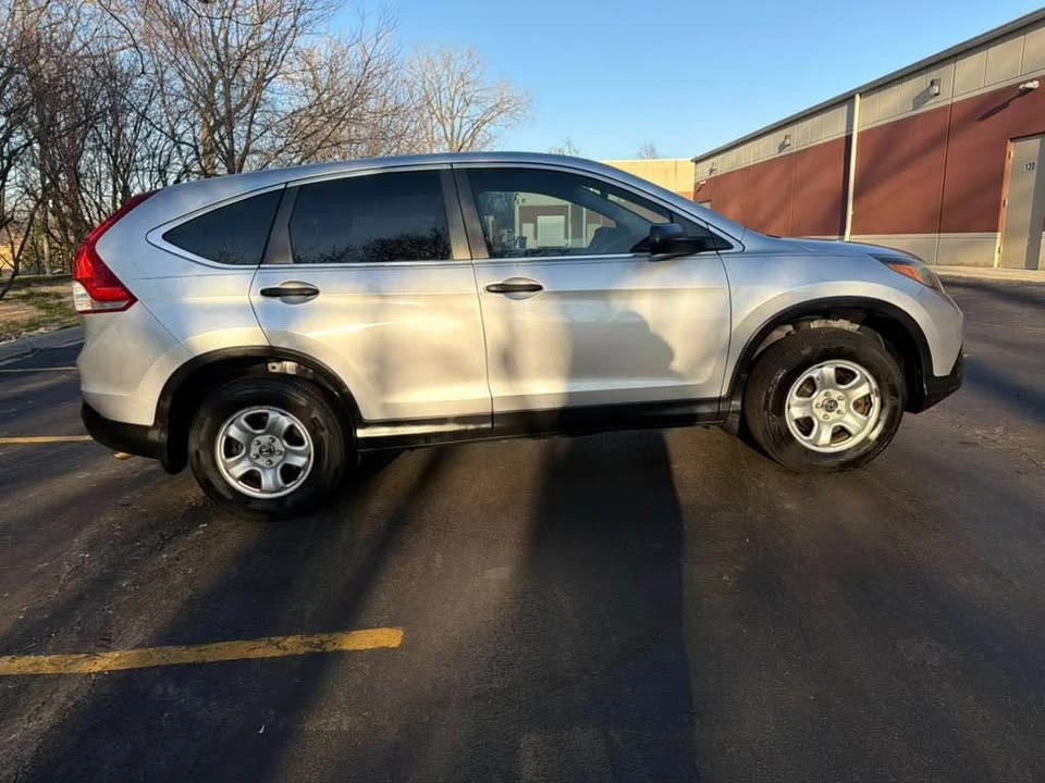 2014 Honda CR-V 4th Gen - Image 2 of 10