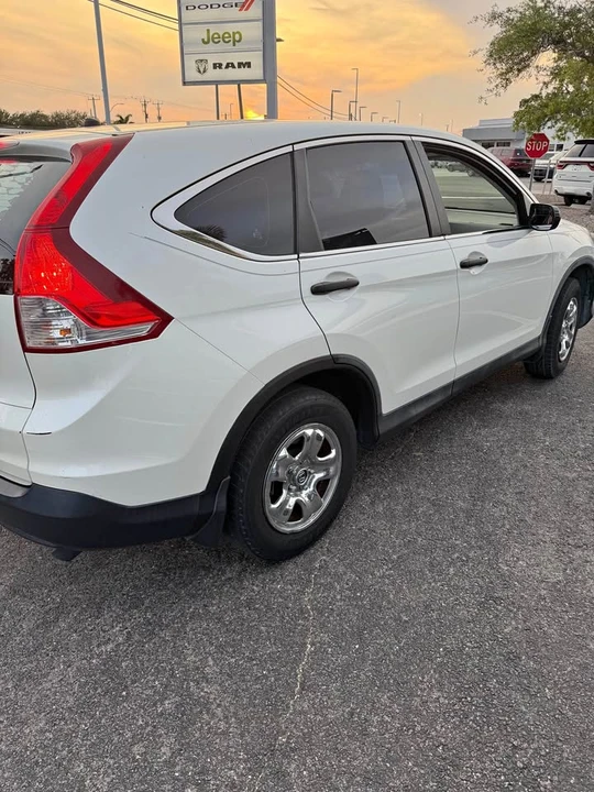2014 Honda CR-V 4th Gen - Image 2 of 10