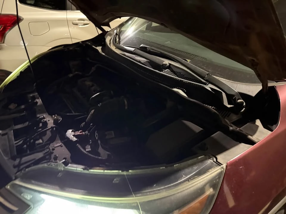 2014 Honda CR-V 4th Gen - Image 2 of 9