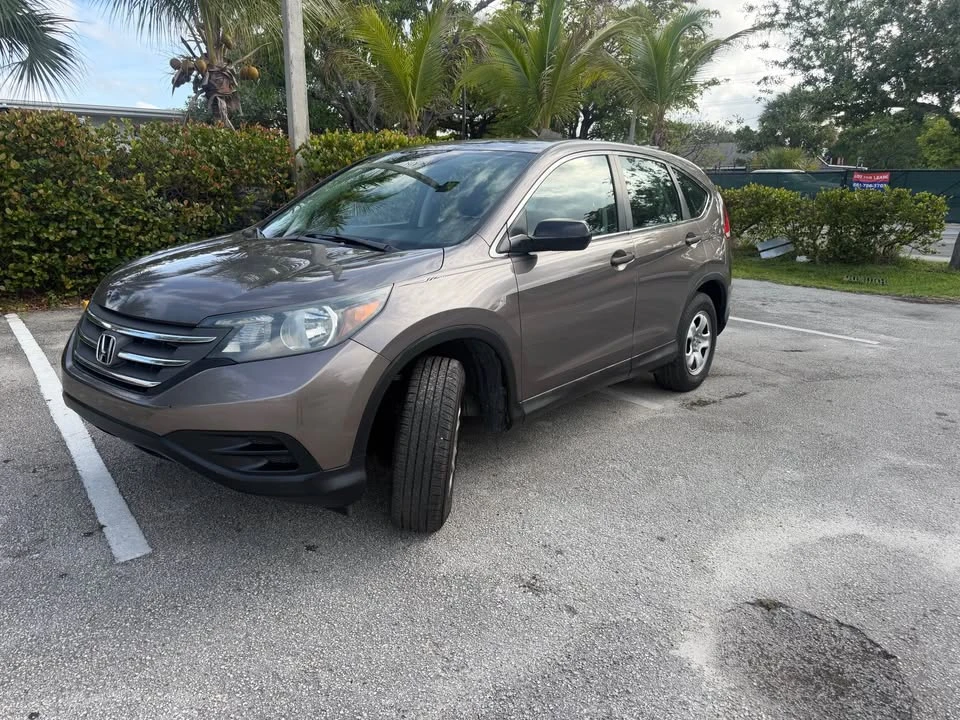 2014 Honda CR-V 4th Gen - Image 3 of 15