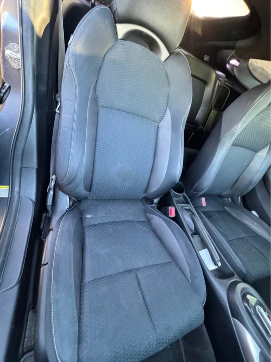 2014 Honda CR-Z - Image 7 of 15