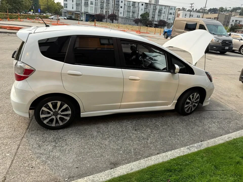 2014 Honda Fit - Image 4 of 9