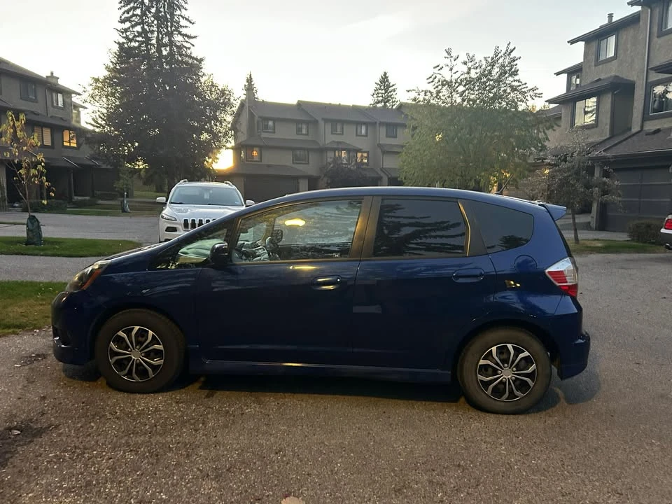 2014 Honda Fit - Image 3 of 11