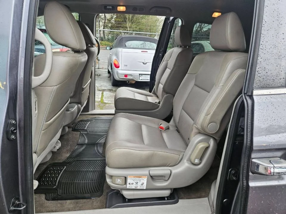 2014 Honda Odyssey - Image 14 of 19