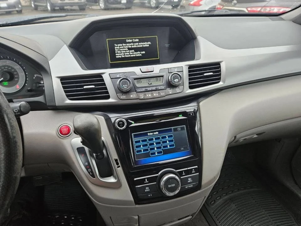 2014 Honda Odyssey - Image 16 of 19