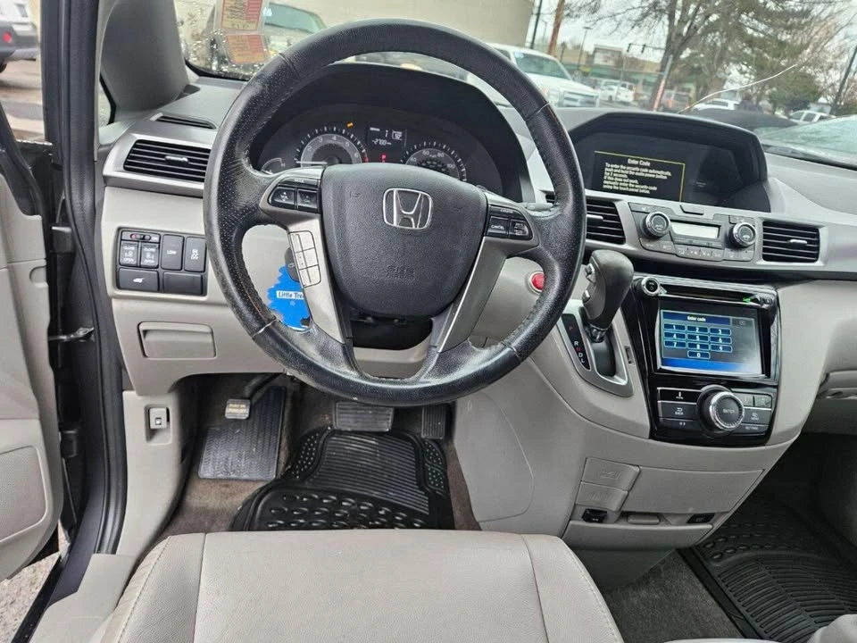 2014 Honda Odyssey - Image 15 of 19