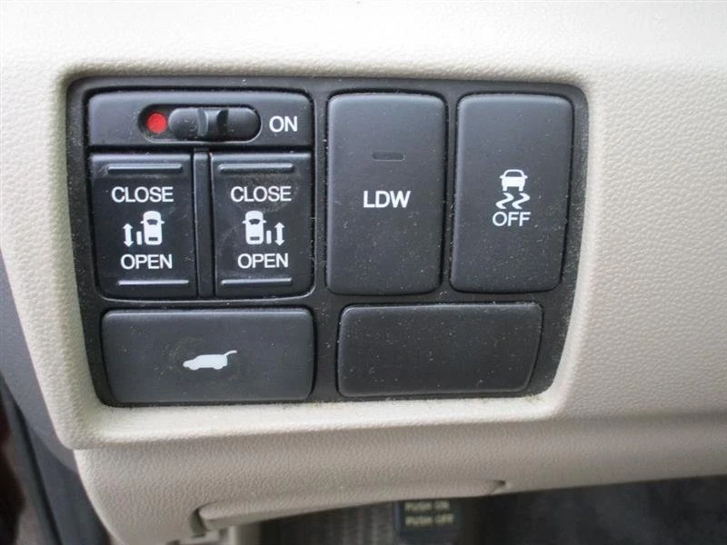2014 Honda Odyssey - Image 14 of 18