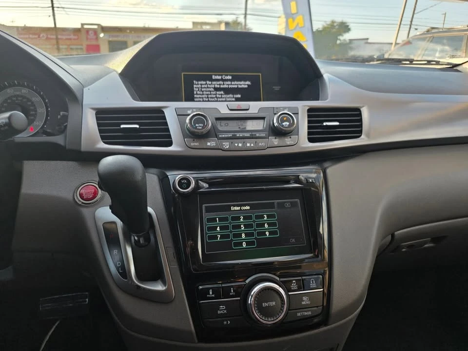 2014 Honda Odyssey - Image 17 of 19