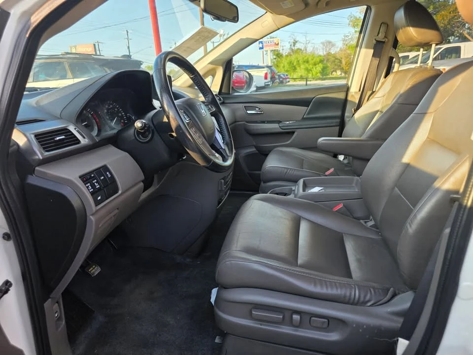 2014 Honda Odyssey - Image 14 of 19
